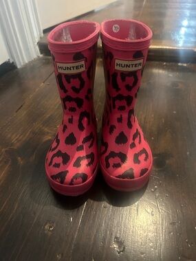 Hunter Kids Pink and Black Leopard Rain Boots